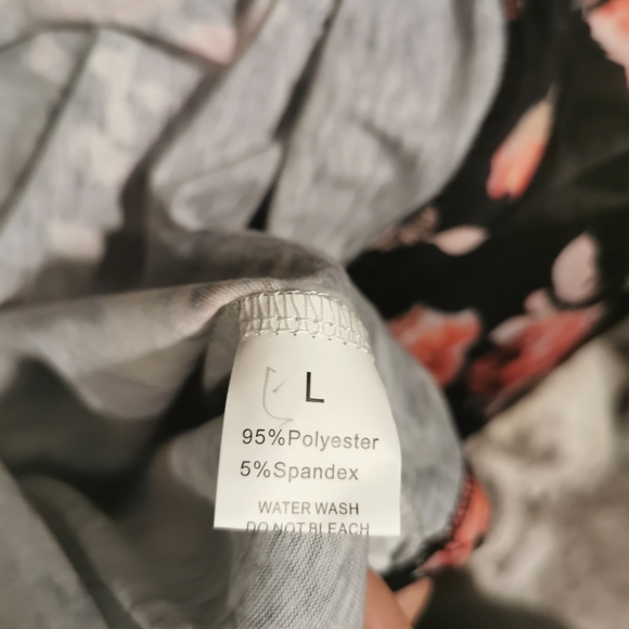 Long sleeve casual shirt - Picture 2 of 4